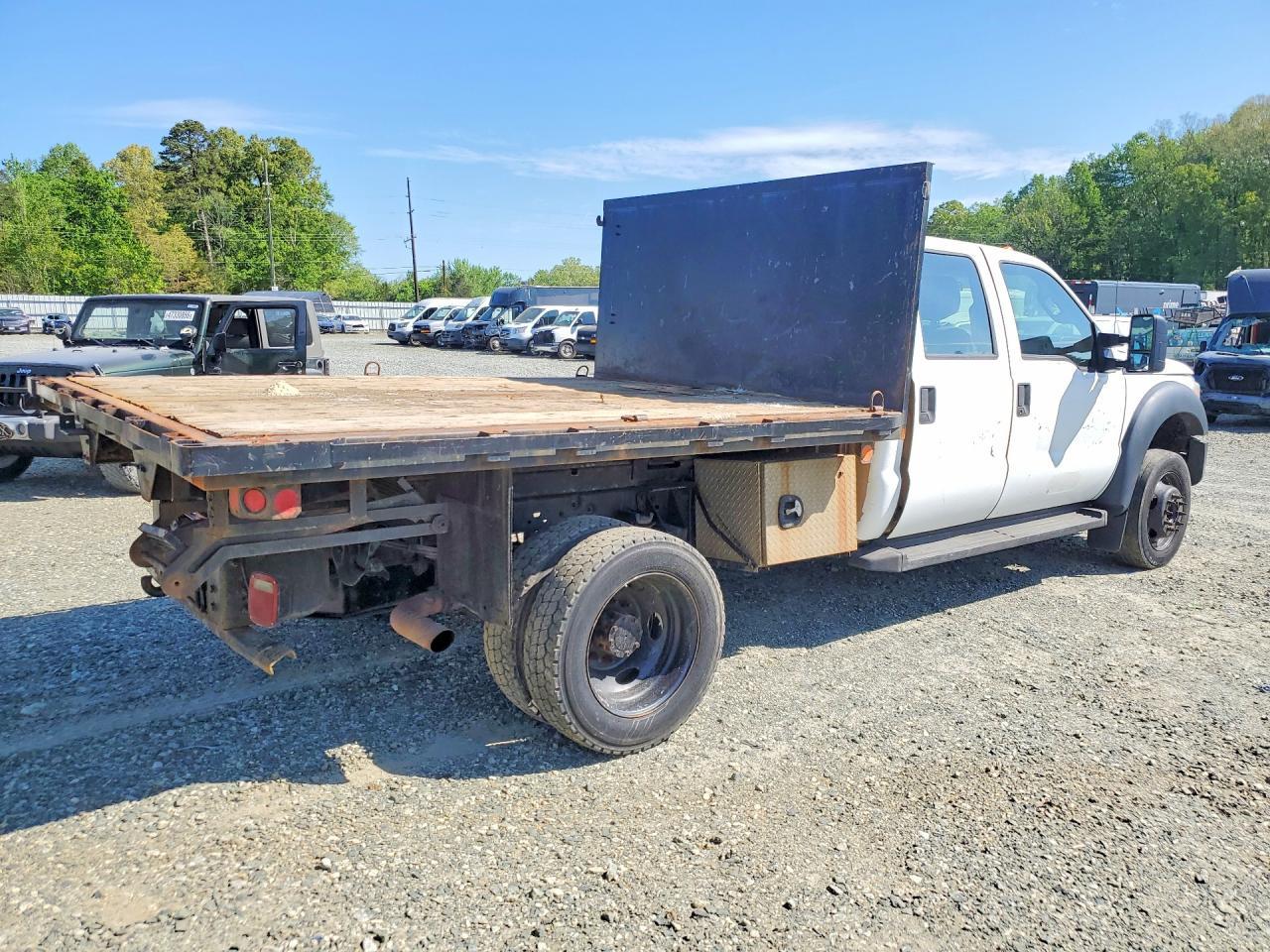 2014 Ford F450 Super Duty Flatbed Truck