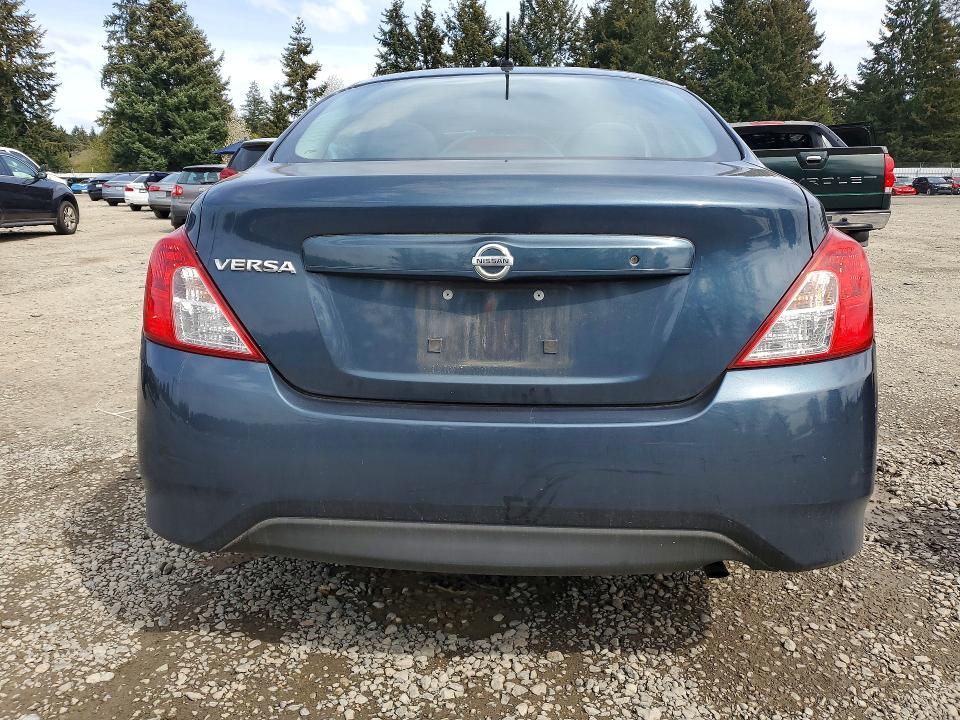 2015 Nissan Versa 1.6 s