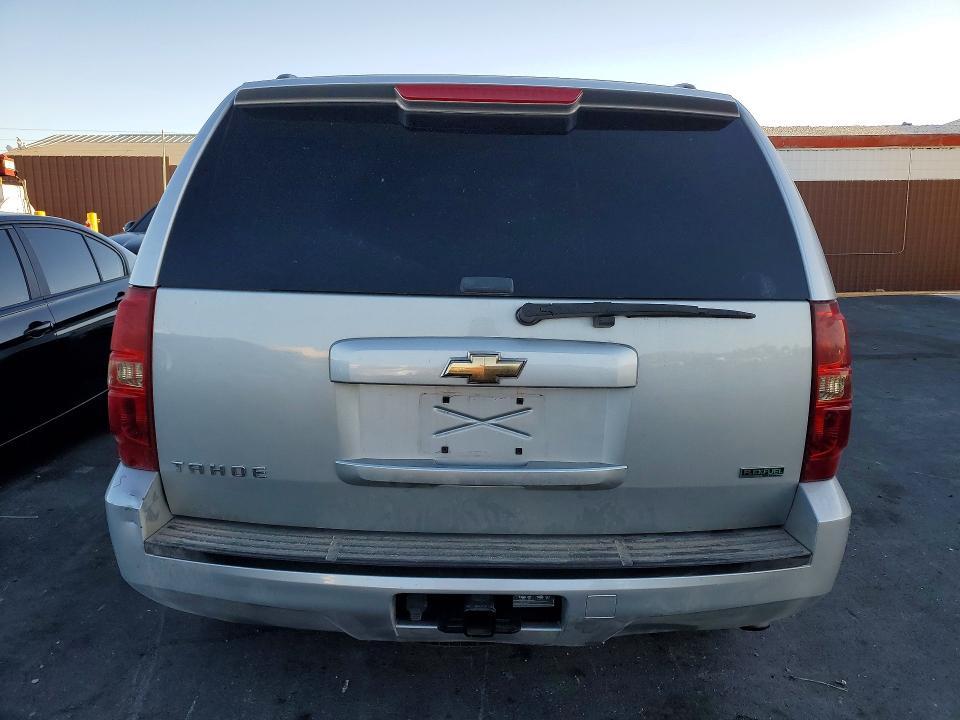 2011 Chevrolet Tahoe C1500 ls