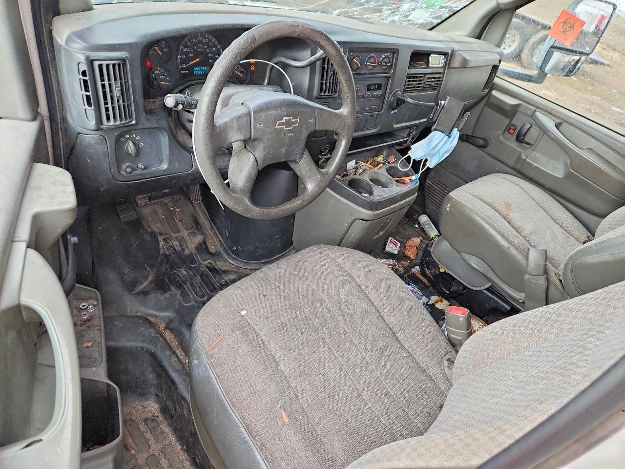 2006 Chev Express Cutaway