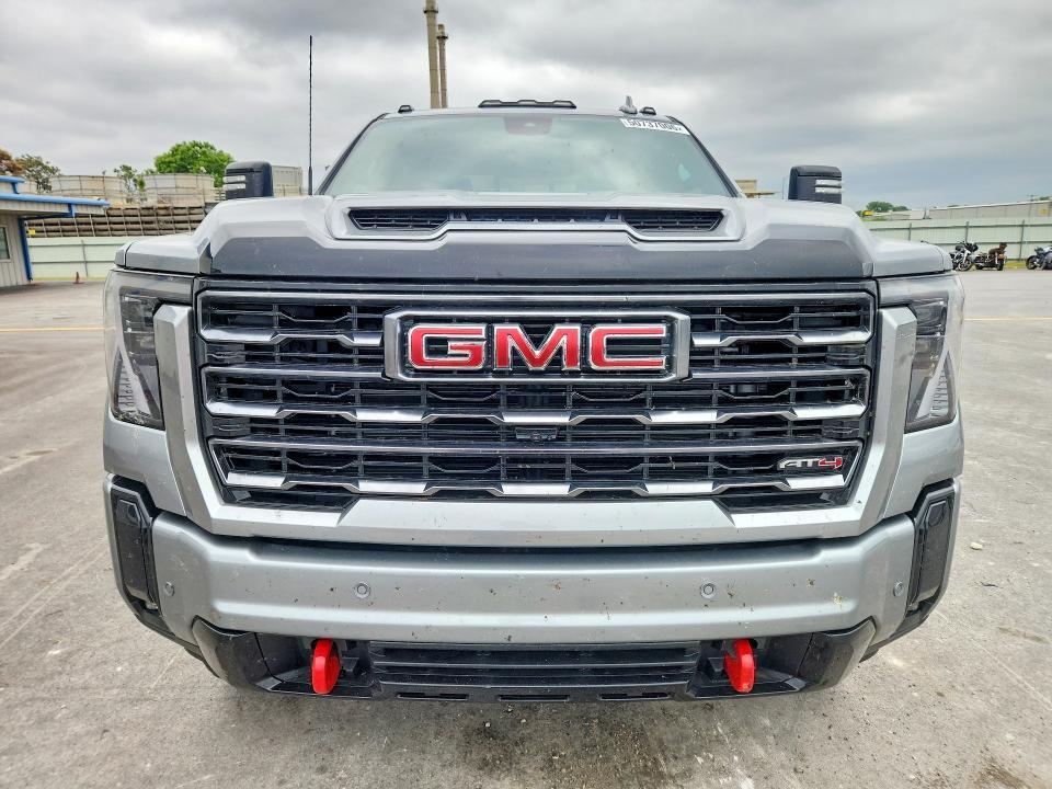2026 GMC Sierra K2500 AT4