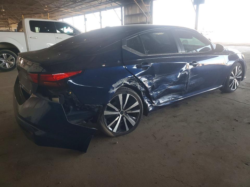 2020 Nissan Altima sr