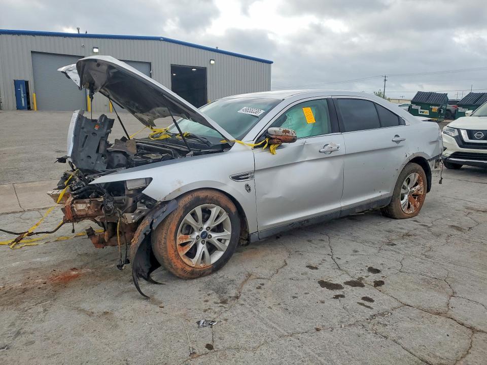 2011 Ford Taurus sel