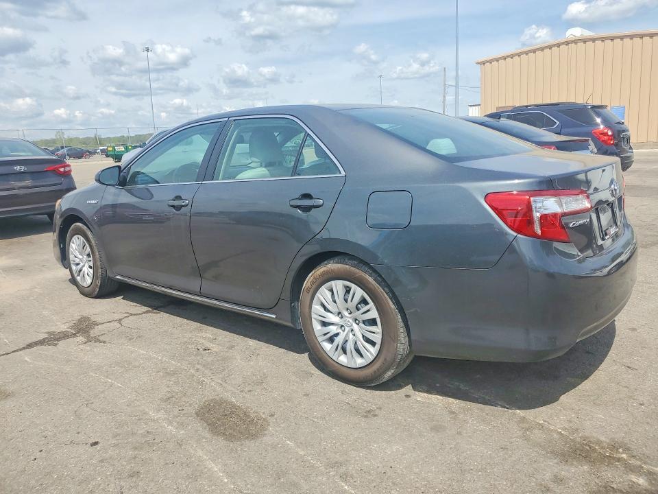 2013 Toyota Camry Hybrid le