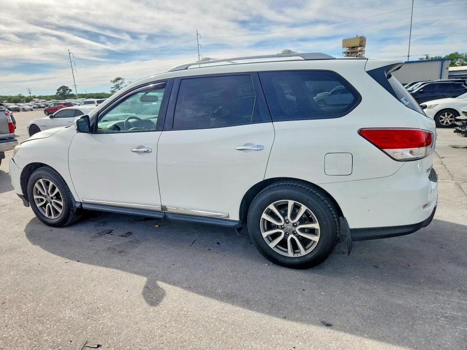 2016 Nissan Pathfinder sl