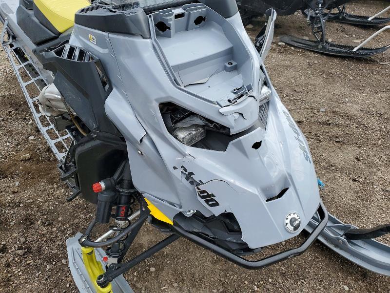 2025 Skidoo 2025 SKI-DO Snowmobile