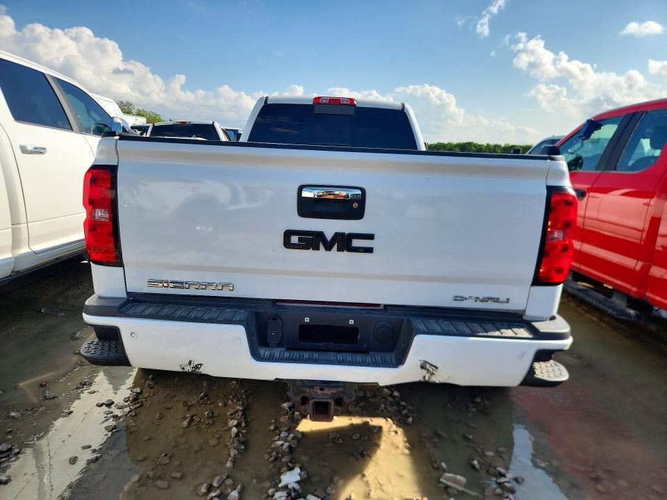 2015 GMC Sierra K3500 Denali