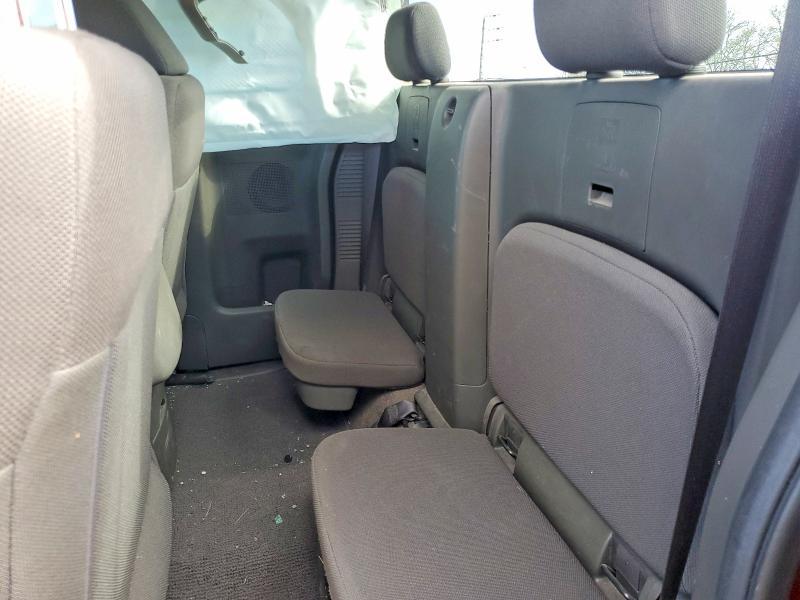 2015 Nissan Frontier S