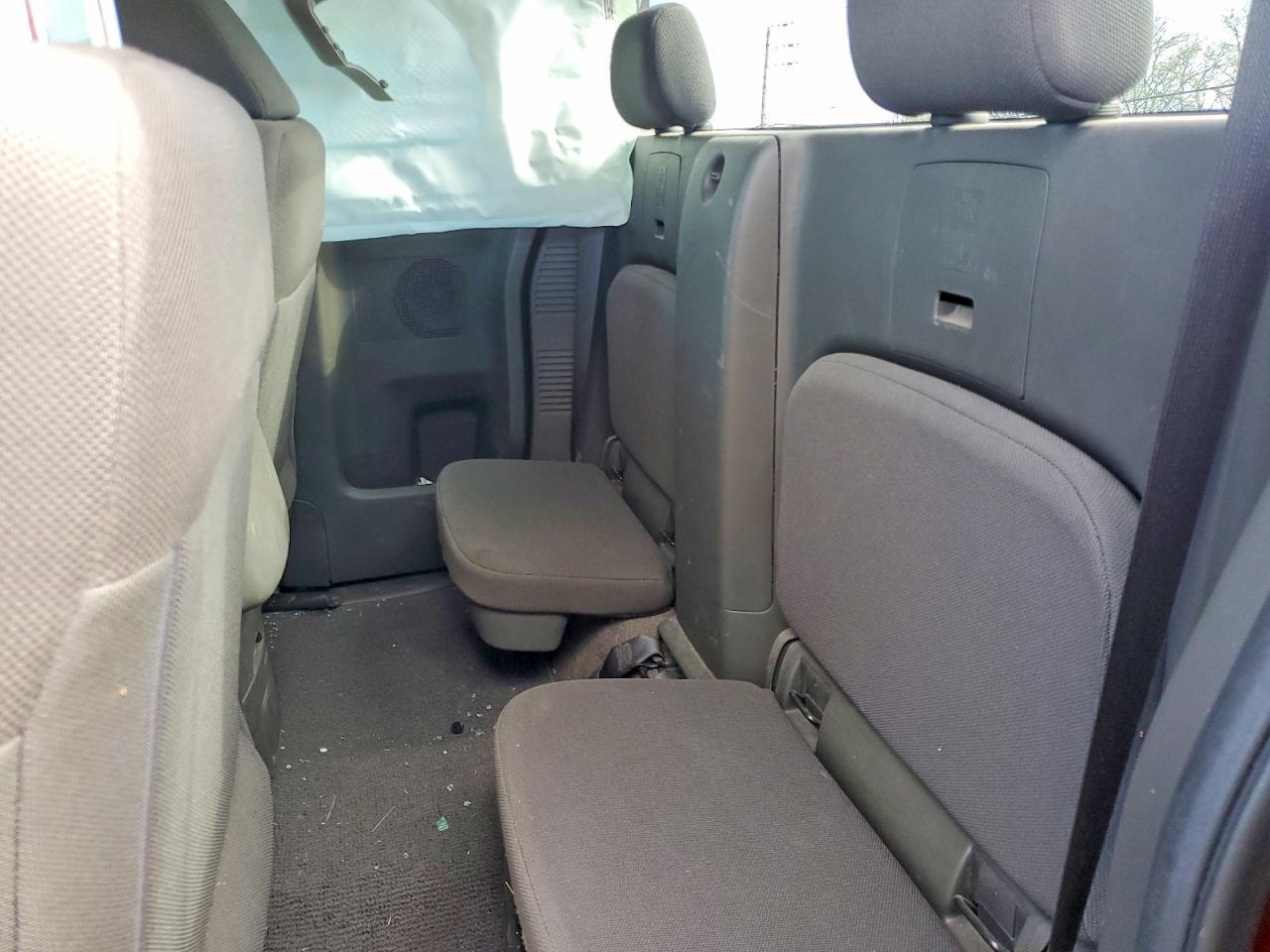 2015 Nissan Frontier S