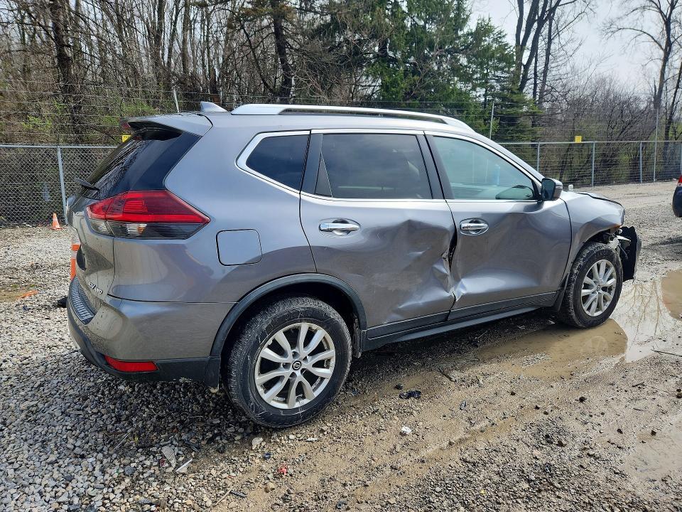 2018 Nissan Rogue sv