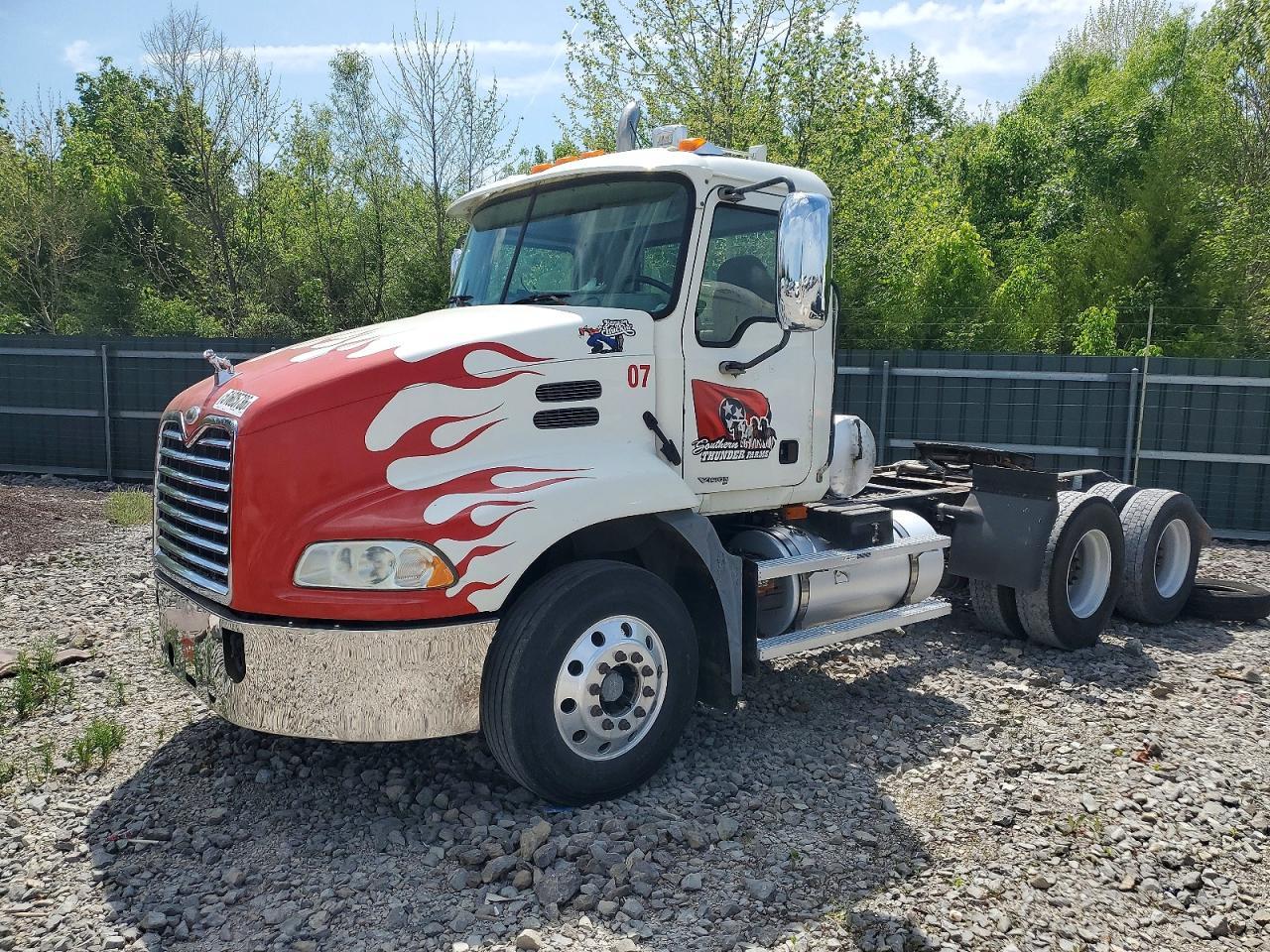 2006 Mack CXN613 Semi Truck