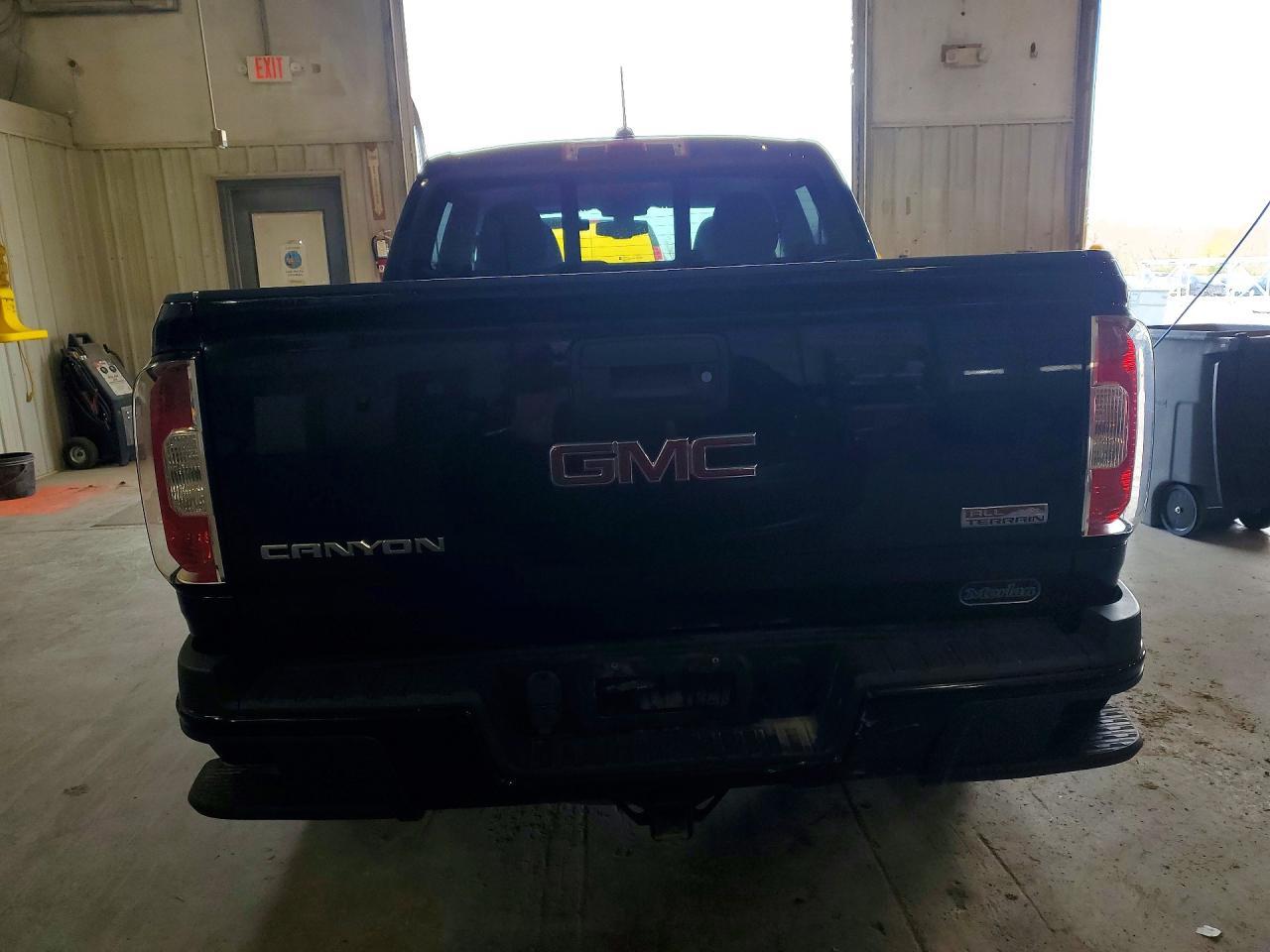 2016 GMC Canyon SLE