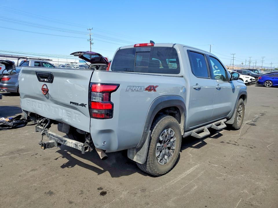 2024 Nissan Frontier PRO-4X