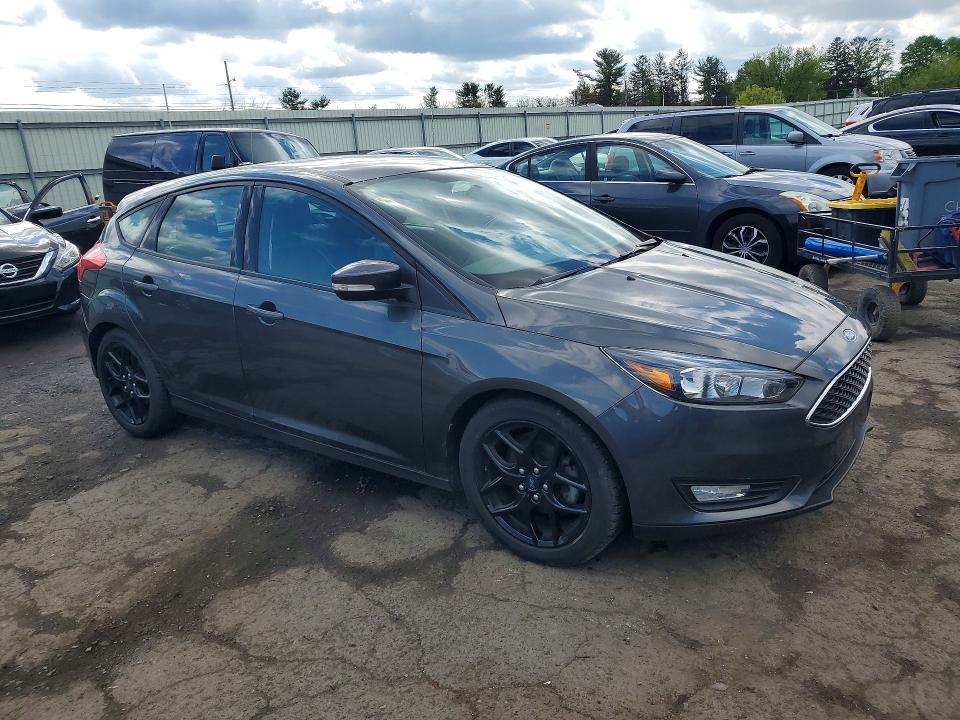 2016 Ford Focus se