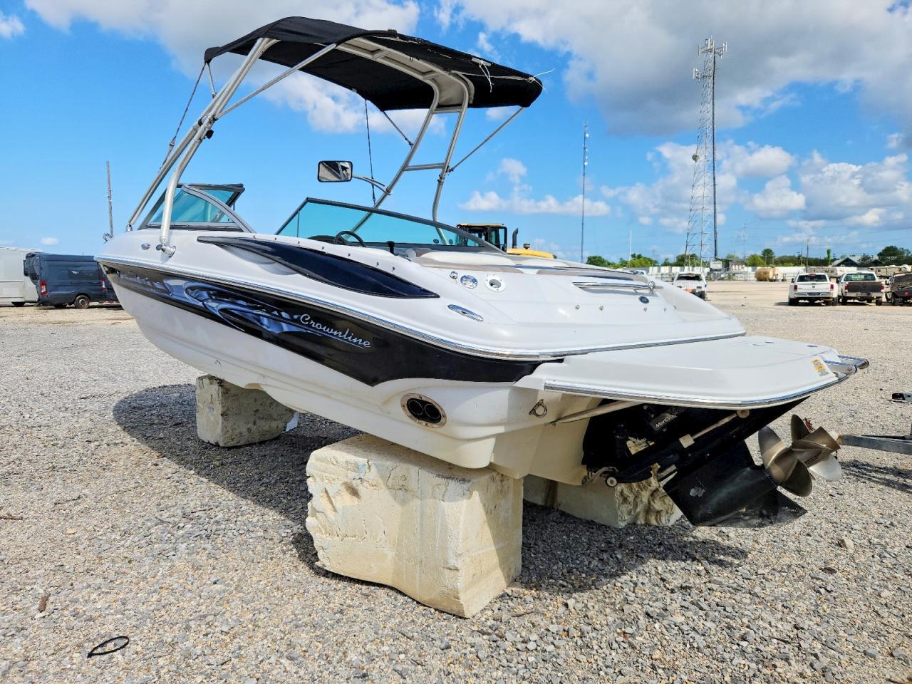 2005 Mercruiser Boat