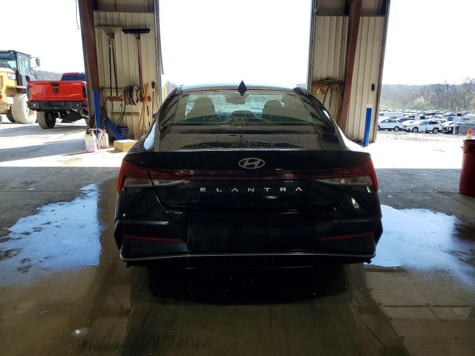 2025 Hyundai Elantra sel