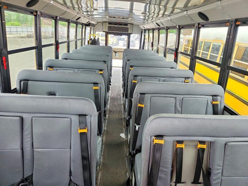 2012 Freightliner 2012 Thomas SAF-T-LINER C2-School Bus