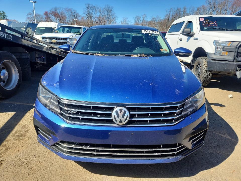 2017 Volkswagen Passat R-line