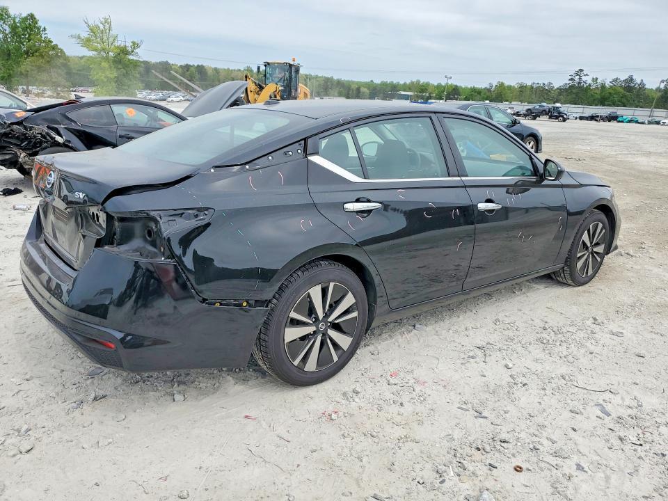 2021 Nissan Altima sv