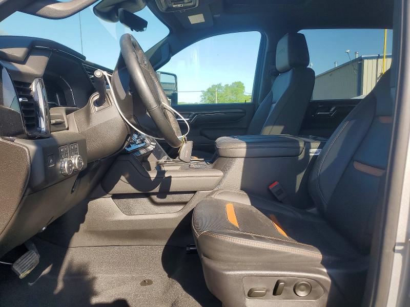 2025 GMC Sierra K2500 AT4