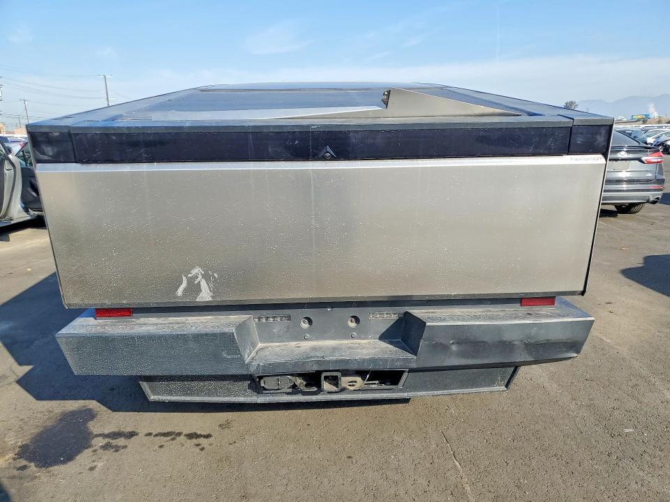 2024 Tesla Cybertruck