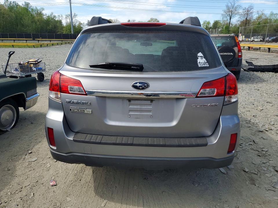 2010 Subaru Outback 2.5i