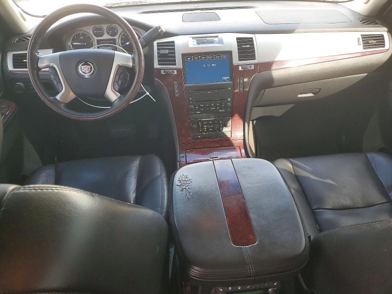 2010 Cadillac Escalade Luxury