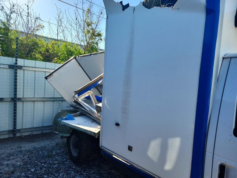 2023 Ford E350 Refrigerated BOX Truck