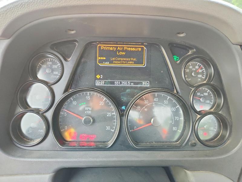 2017 Peterbilt 579 Semi Truck