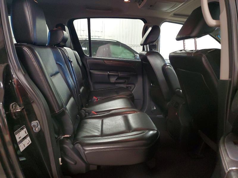 2012 Nissan Armada sv