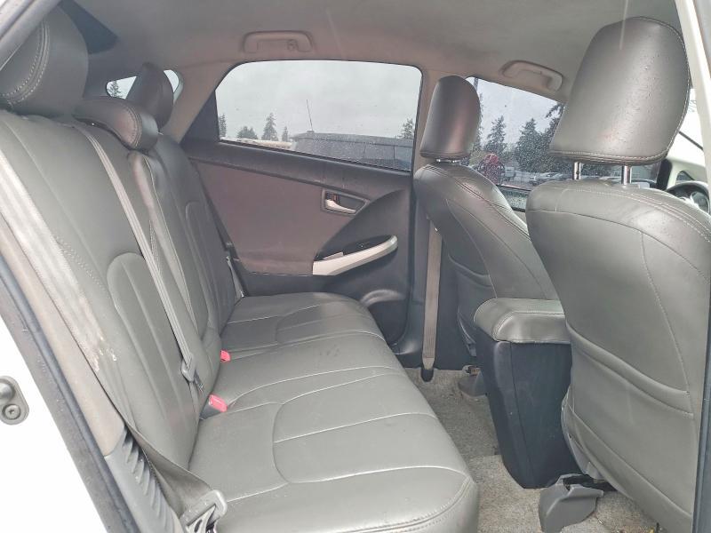 2014 Toyota Prius two