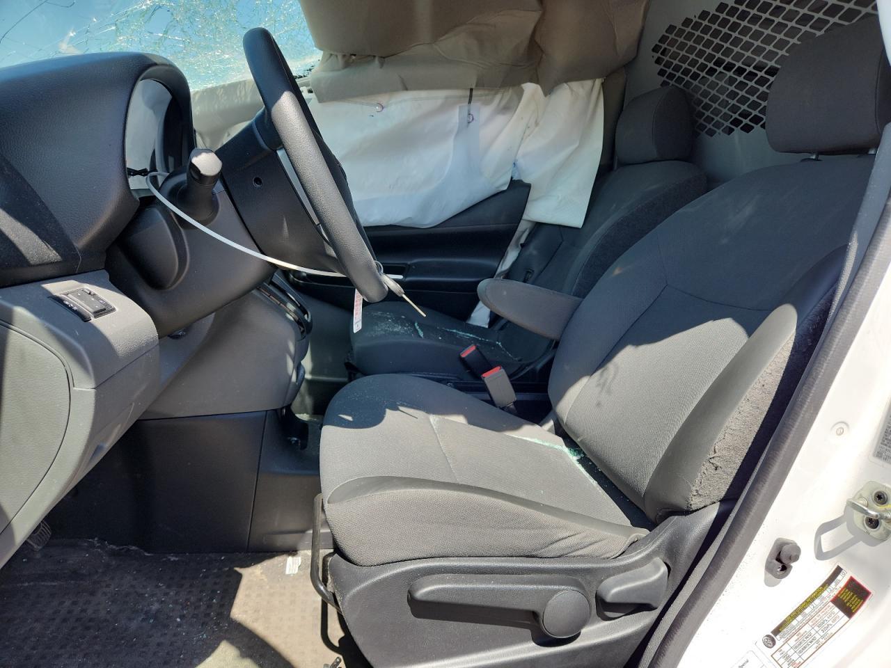 2020 Nissan NV200 SV