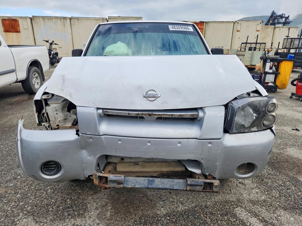 2001 Nissan Frontier XE