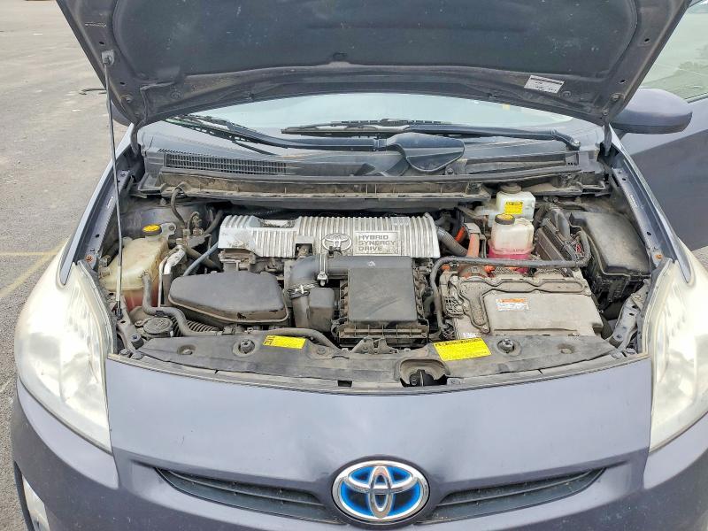 2010 Toyota Prius iii