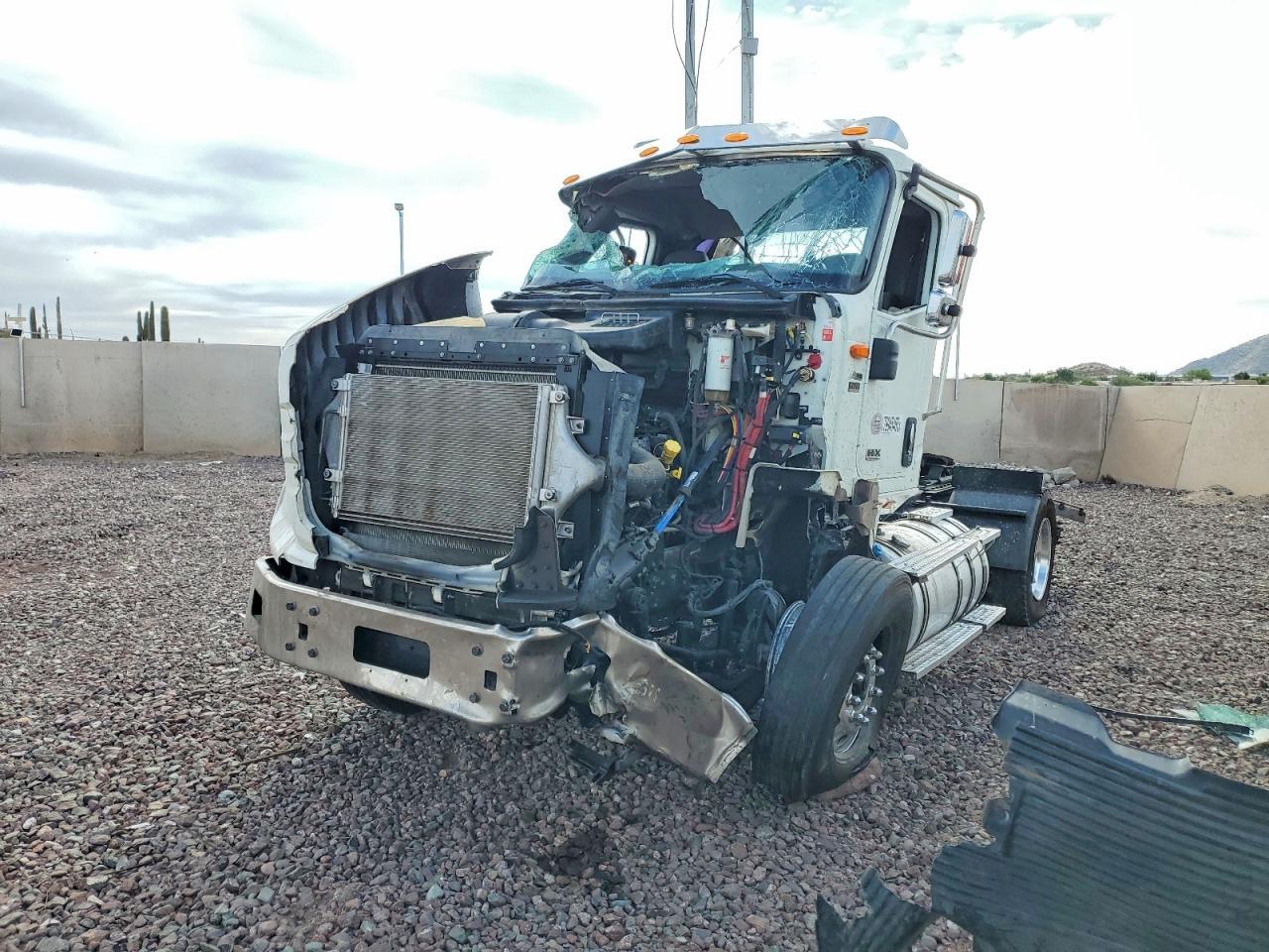 2020 International HX615 Semi Truck