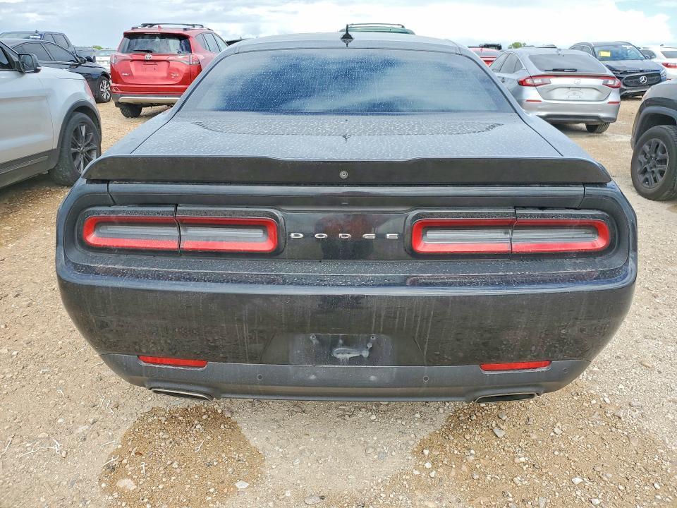2015 Dodge Challenger sxt Plus