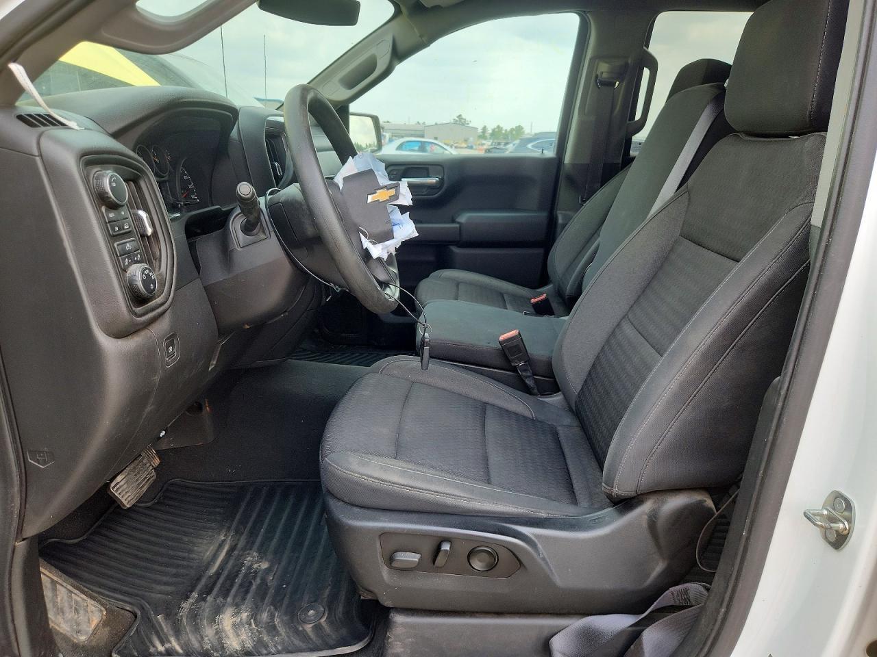 2022 Chevrolet Silverado K1500 Custom