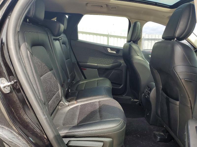 2020 Ford Escape se Sport