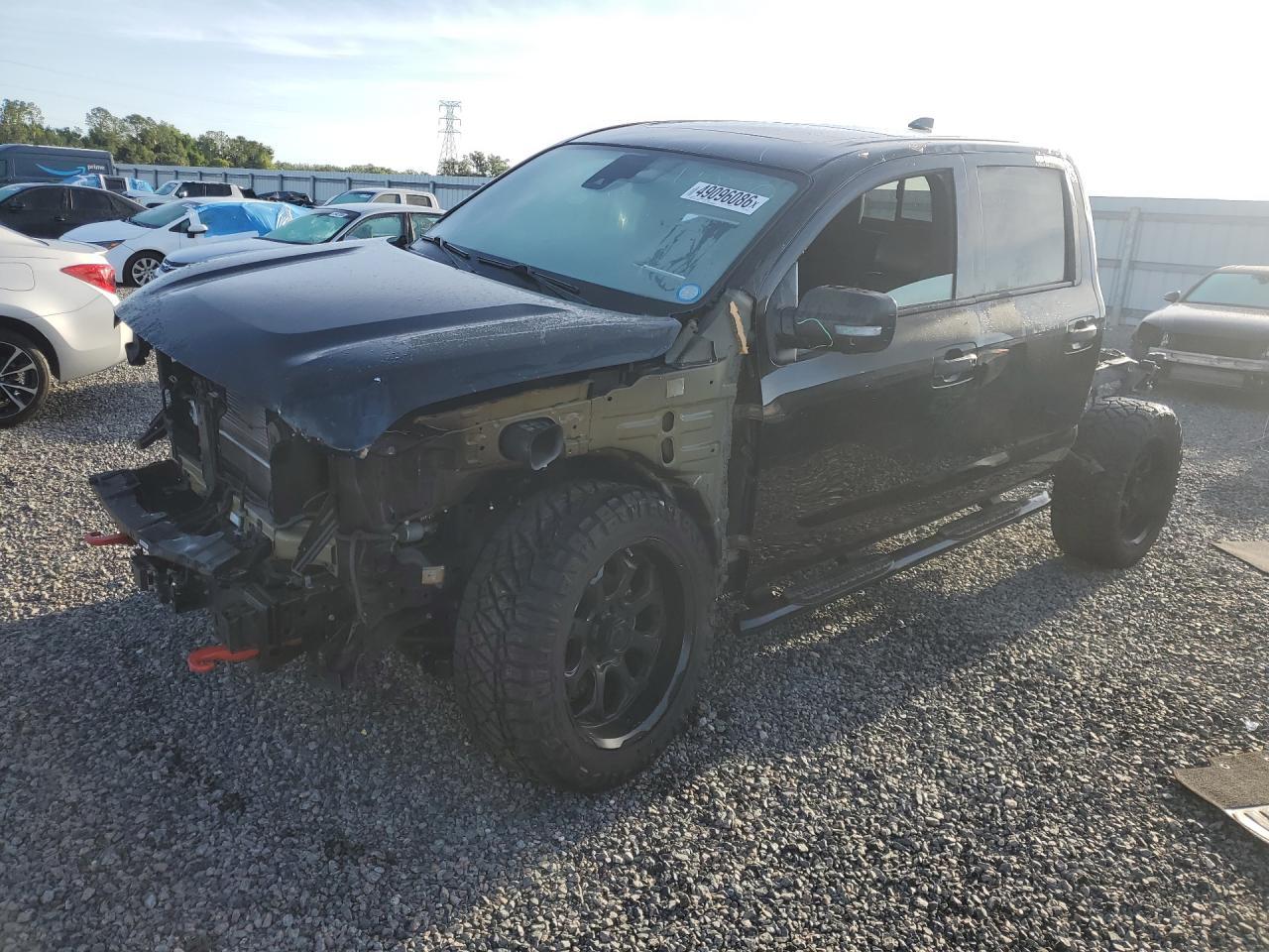 2024 Nissan Titan SV