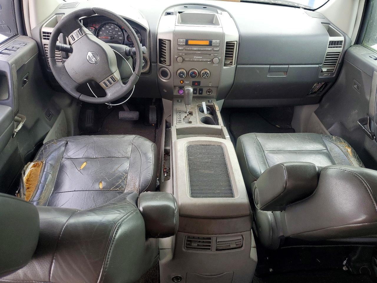 2004 Nissan Titan XE