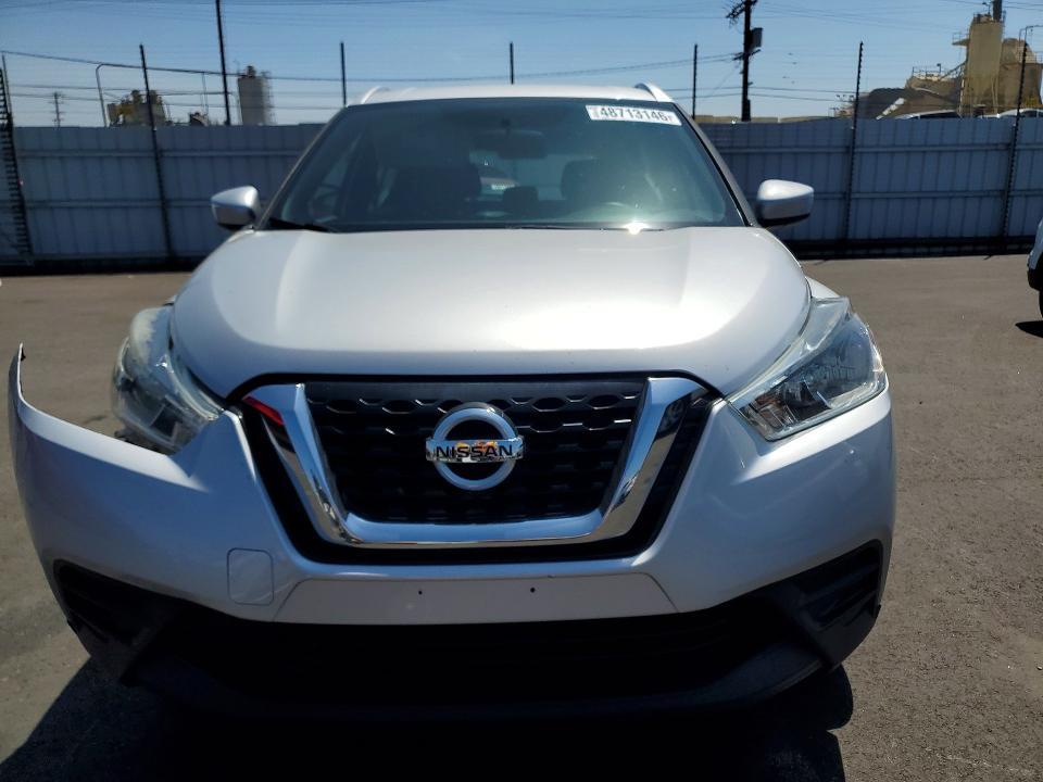 2018 Nissan Kicks sv
