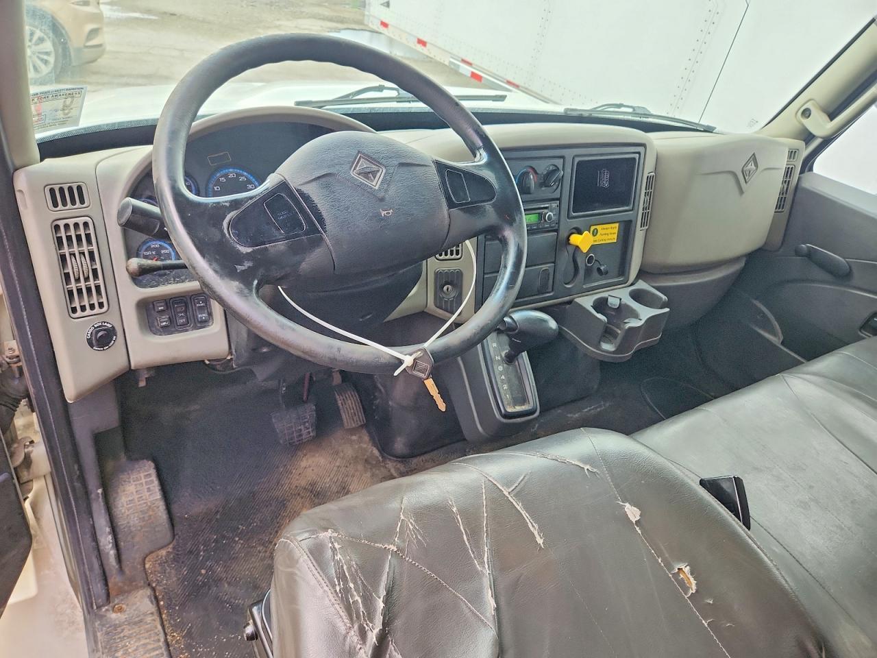 2016 International 4300 BOX Truck