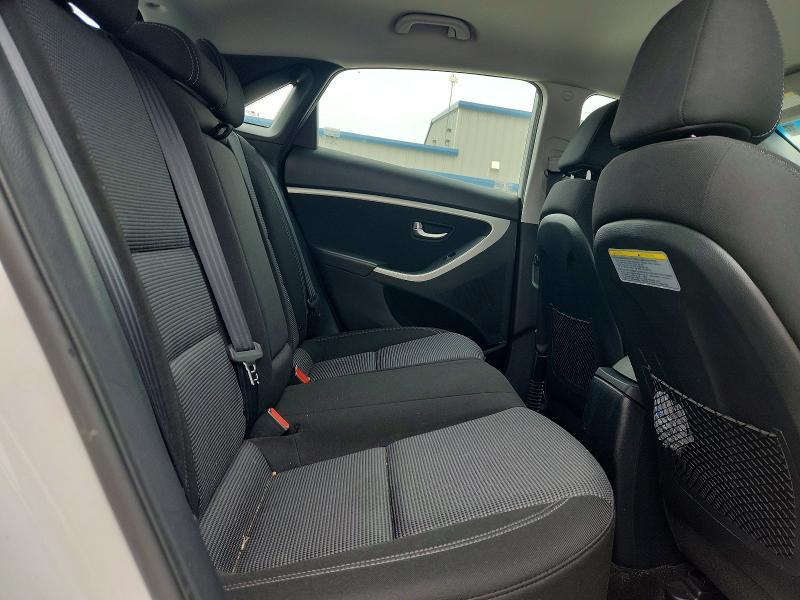 2016 Hyundai Elantra gt Base