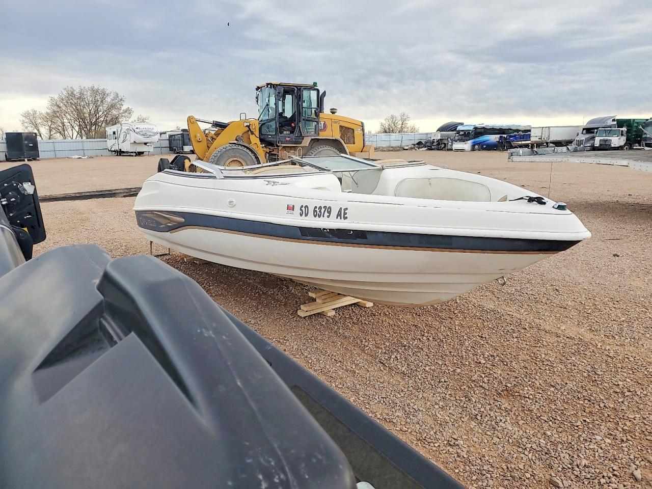 2002 Runabout Boat-Boat