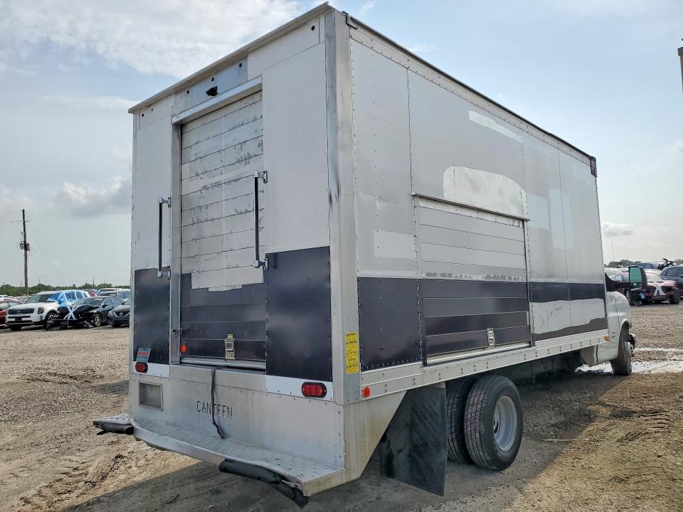 2018 Chevrolet Express Refrigerated BOX Truck