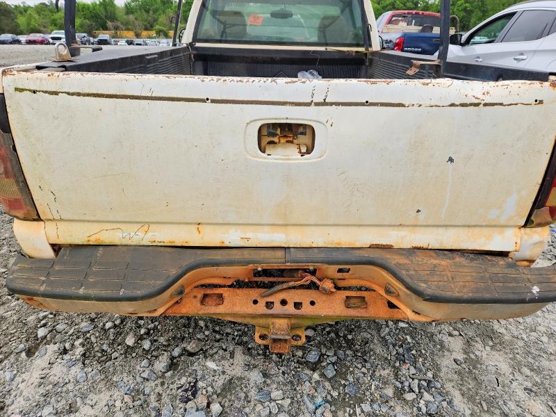 2004 Chevrolet Silverado C1500
