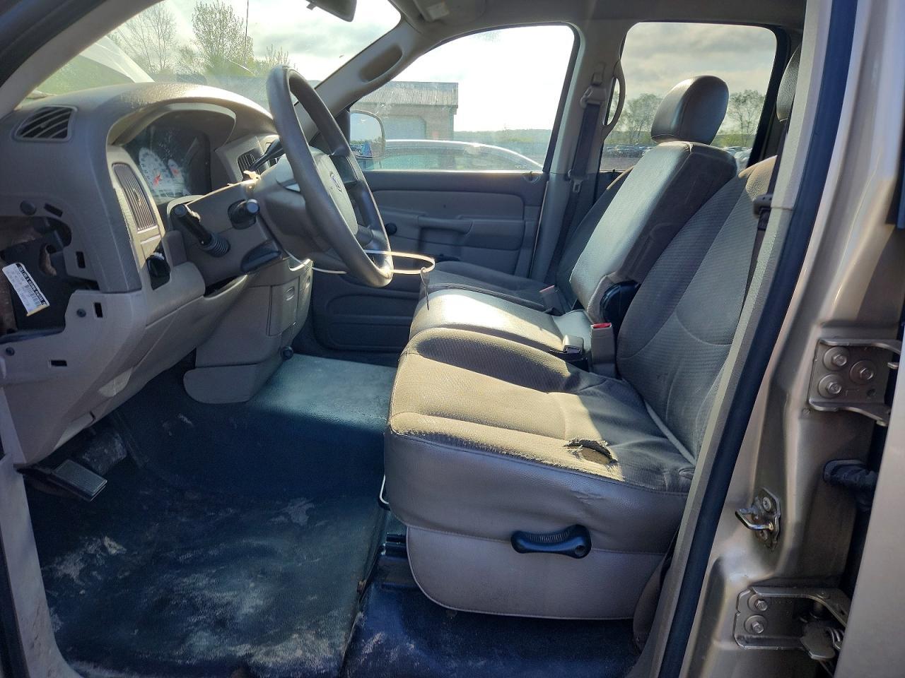 2005 Dodge RAM 1500 ST