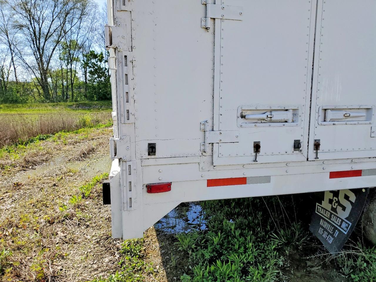 2001 Kentucky Trailers