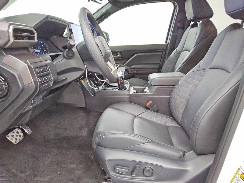 2025 Toyota Tacoma TRD Sport HV