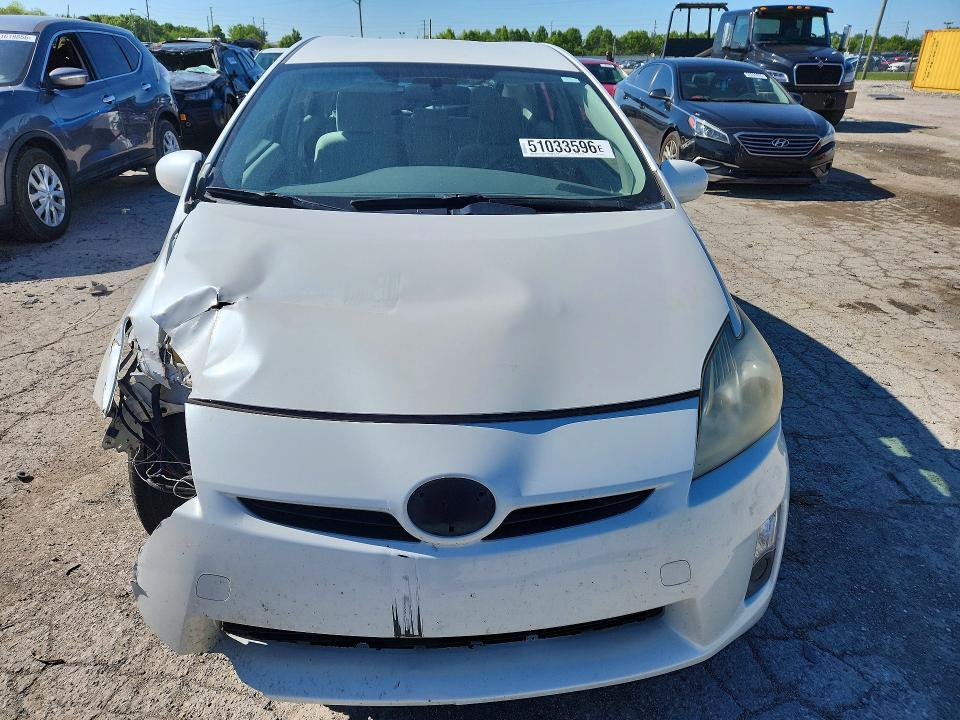 2010 Toyota Prius iii
